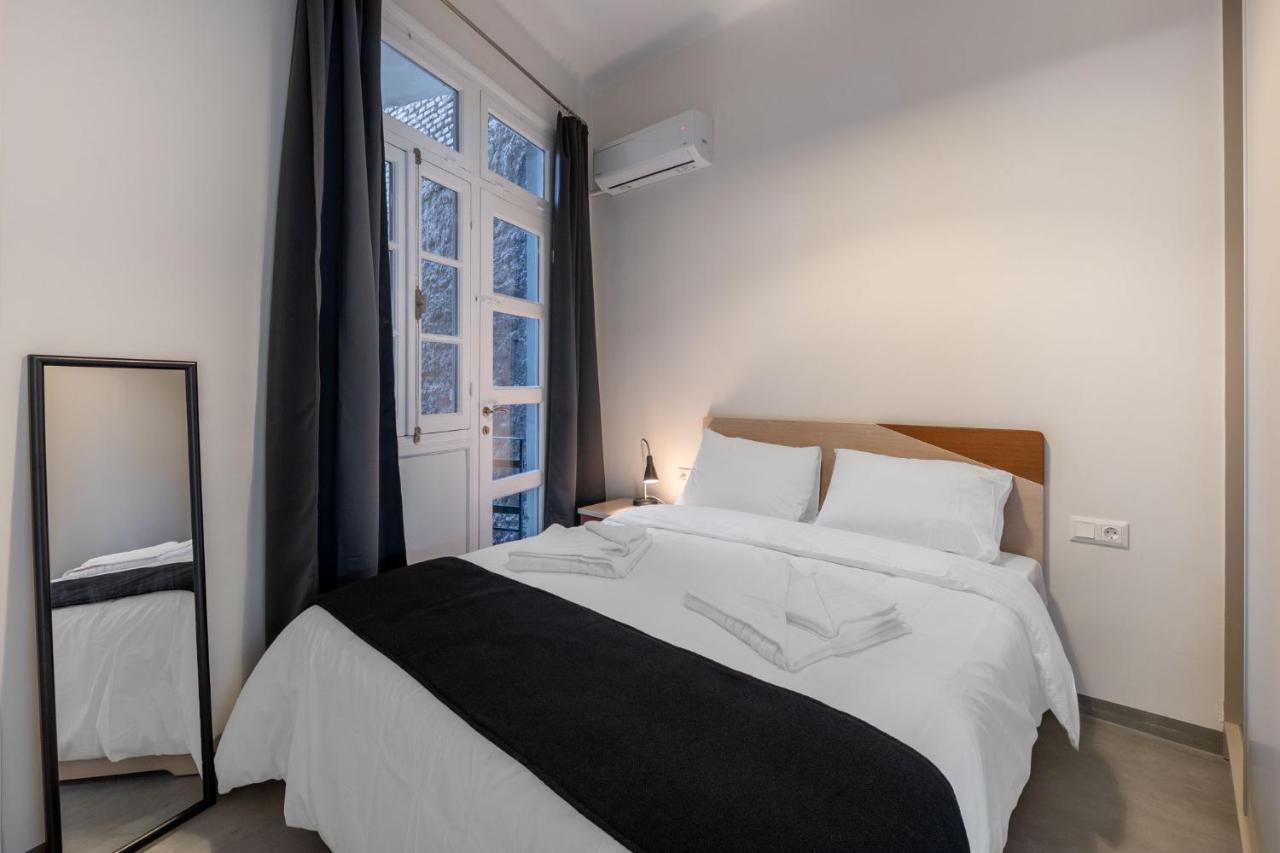 Christiana'S Lovely Apartment In Psyri, Athens Atenas Exterior foto