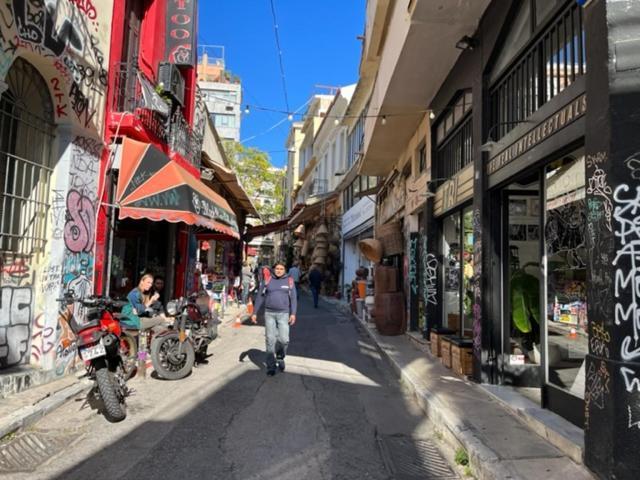 Christiana'S Lovely Apartment In Psyri, Athens Atenas Exterior foto